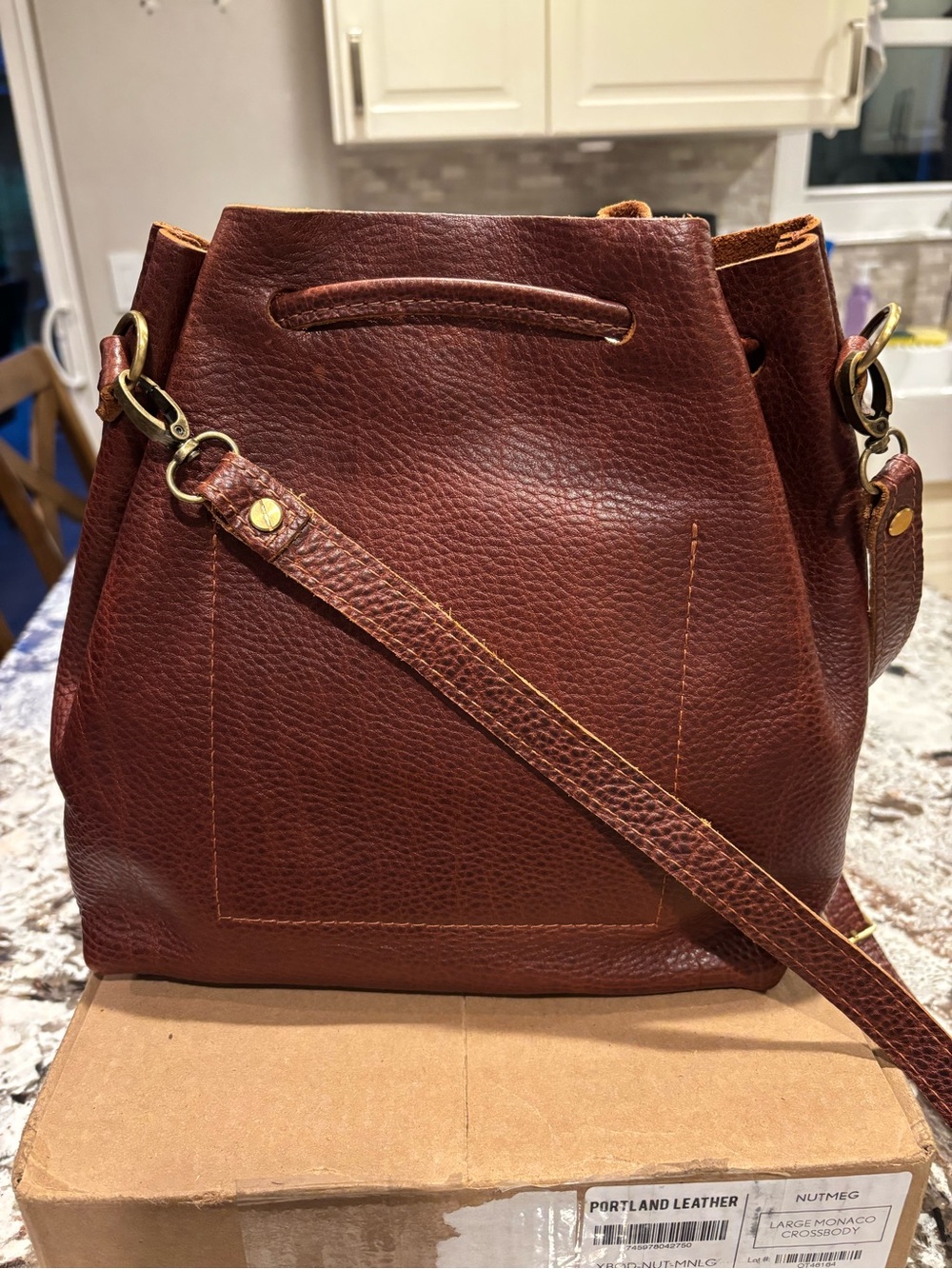 Portland Leather Large Bucket Bag- Nutmeg - Picture 3 of 7